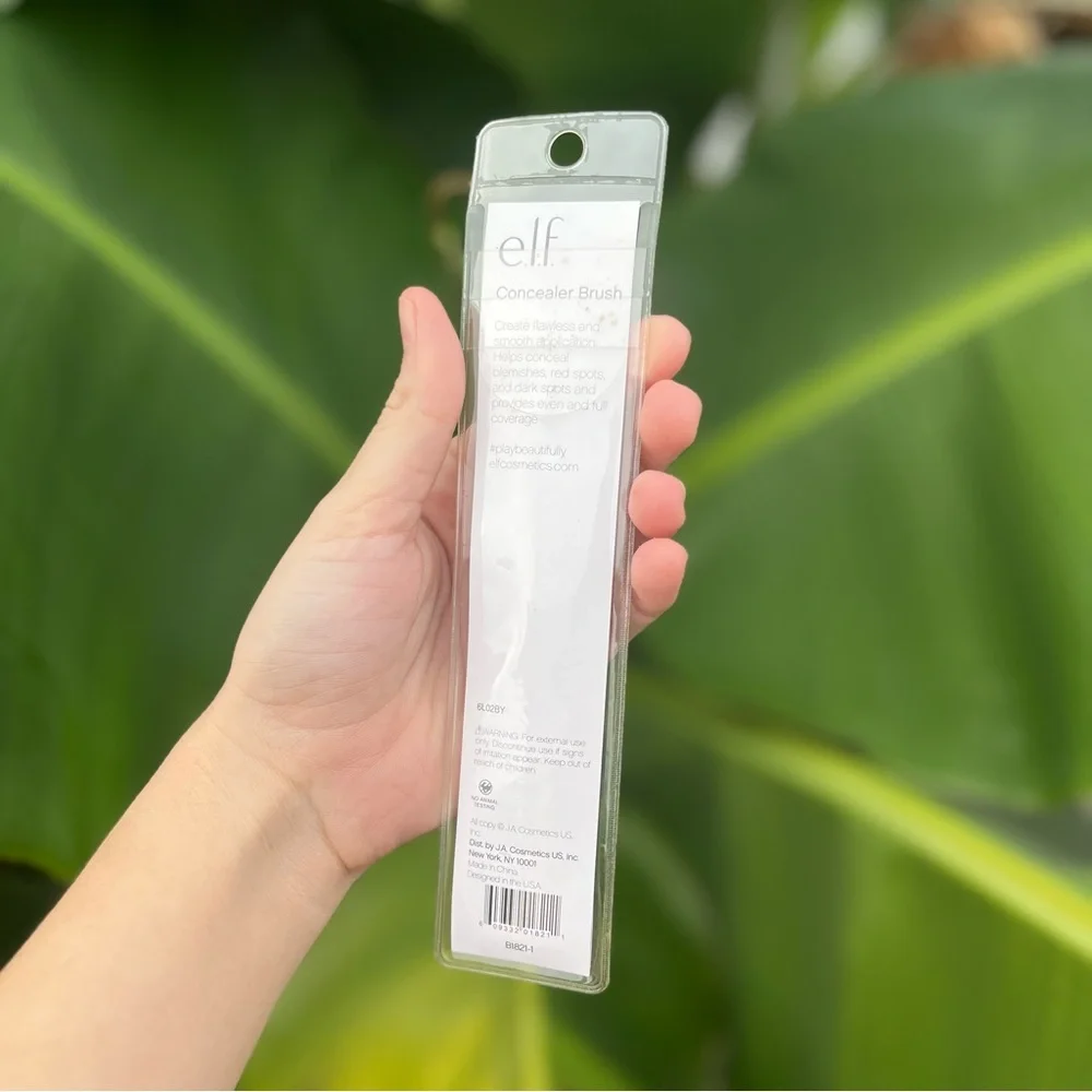 NEW e.l.f. Cosmetics Concealer Brush